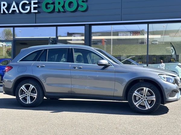 Photo de la voiture MERCEDES GLC Classe GLC 250 d 9G-Tronic 4Matic Executive