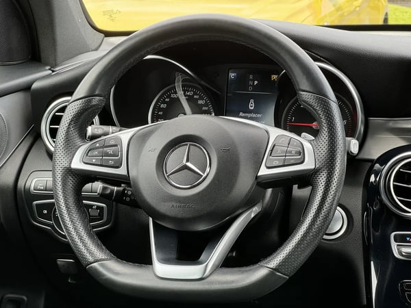 Photo de la voiture MERCEDES GLC Classe GLC 250 d 9G-Tronic 4Matic Executive