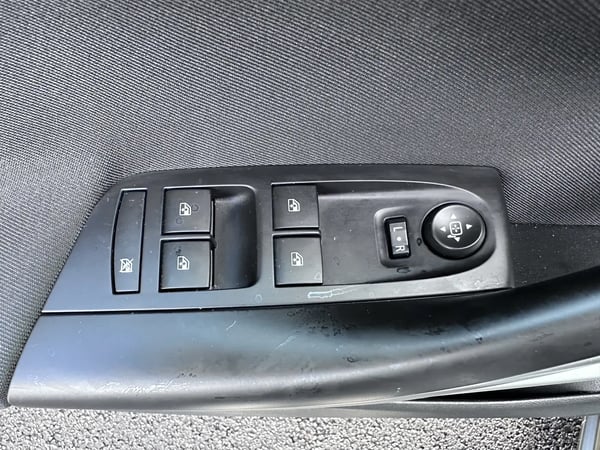 Photo de la voiture OPEL ASTRA SPORTS TOURER 1.5 Diesel 122 ch BVM6 Edition Business