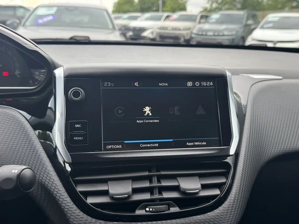 Photo de la voiture PEUGEOT 2008 1.2 PureTech 82ch BVM5 Style