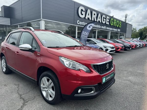 Photo de la voiture PEUGEOT 2008 1.2 PureTech 82ch BVM5 Style