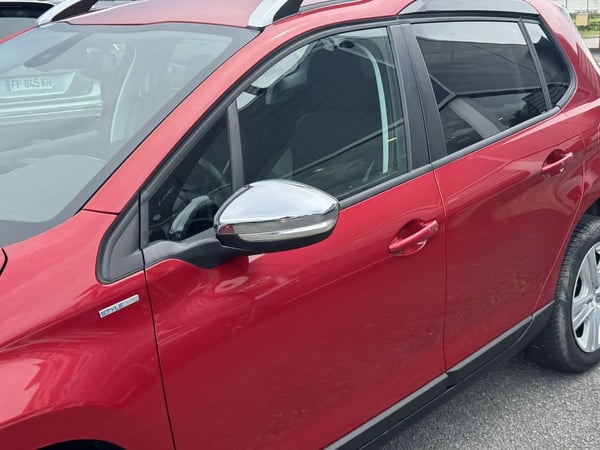 Photo de la voiture PEUGEOT 2008 1.2 PureTech 82ch BVM5 Style