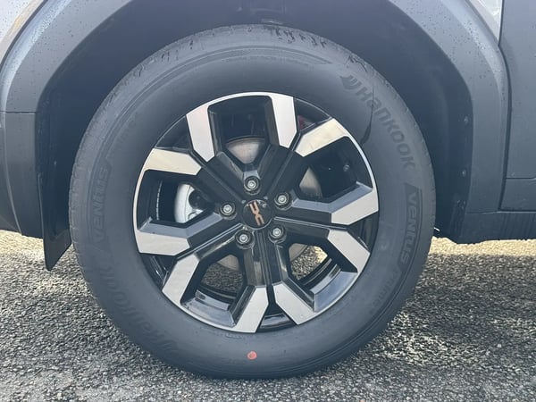 Photo de la voiture DACIA DUSTER TCe 130 4x2 Extreme