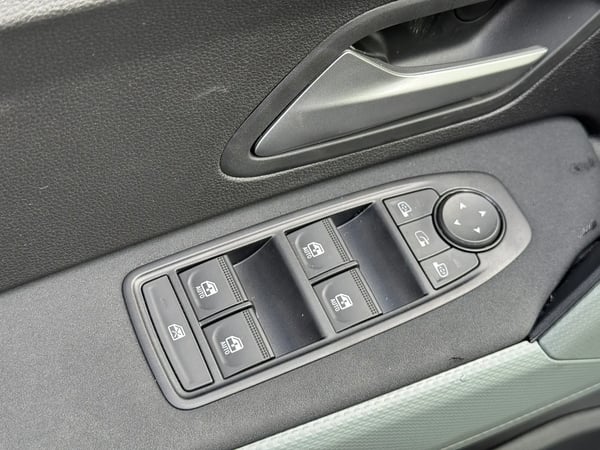 Photo de la voiture DACIA DUSTER TCe 130 4x2 Extreme