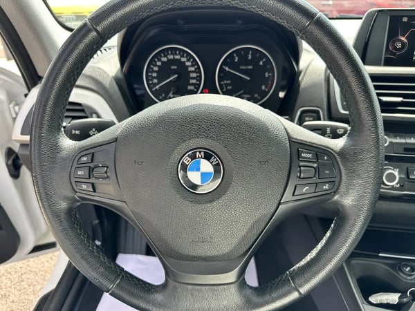 Photo de la voiture BMW SERIE 1 F20 LCI 114d 95 ch Premiere