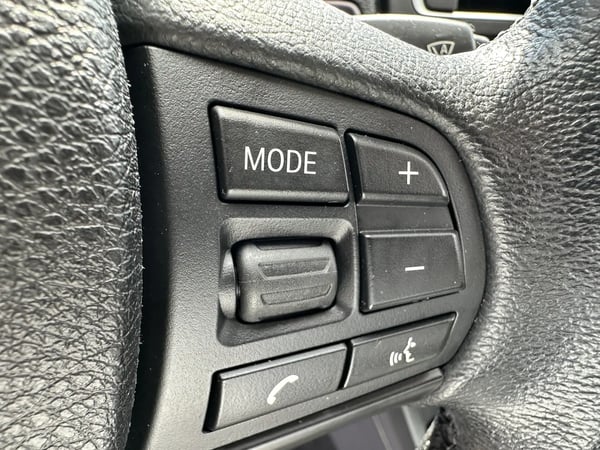 Photo de la voiture BMW SERIE 1 F20 LCI 114d 95 ch Premiere