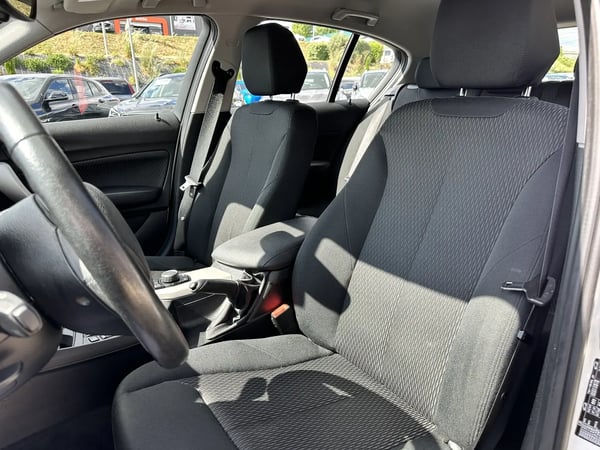 Photo de la voiture BMW SERIE 1 F20 LCI 114d 95 ch Premiere