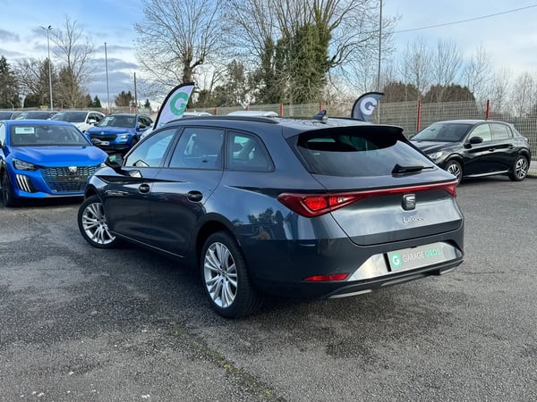 Photo de la voiture SEAT LEON SPORTSTOURER 1.5 eTSI 150 DSG7 EDITION