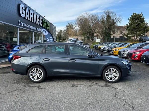 Photo de la voiture SEAT LEON SPORTSTOURER 1.5 eTSI 150 DSG7 EDITION