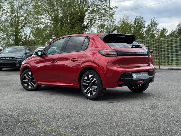 Photo de la voiture PEUGEOT 208 Hybrid 100 e-DCS6 Allure