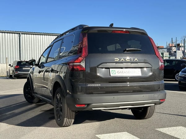 Photo de la voiture DACIA JOGGER TCe 110 7 places GSR2 Extreme