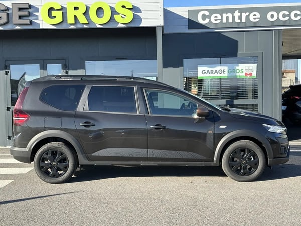 Photo de la voiture DACIA JOGGER TCe 110 7 places GSR2 Extreme