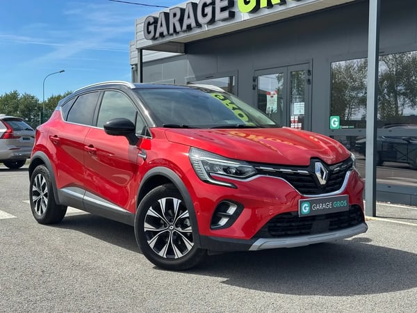 Photo de présentation de la voiture RENAULT CAPTUR TCe 90 Techno