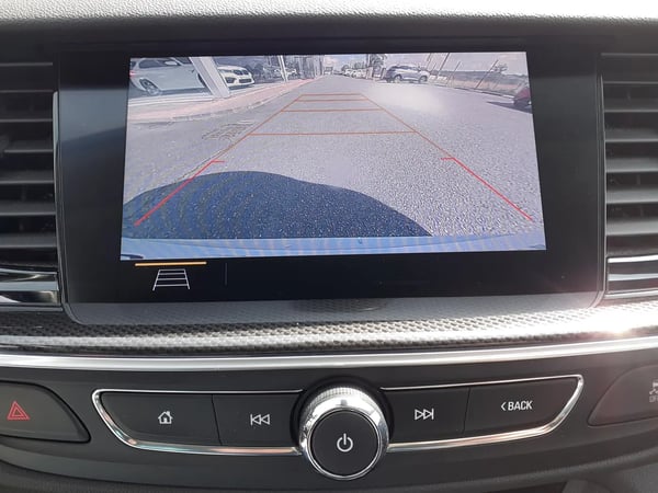 Photo de la voiture OPEL INSIGNIA GRAND SPORT 2.0 Diesel 174 ch BVM6 Elegance