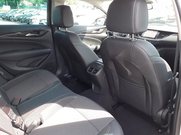 Photo de la voiture OPEL INSIGNIA GRAND SPORT 2.0 Diesel 174 ch BVM6 Elegance
