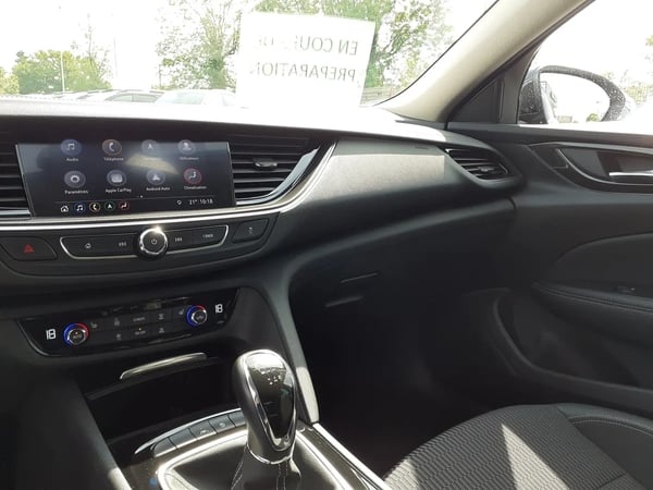 Photo de la voiture OPEL INSIGNIA GRAND SPORT 2.0 Diesel 174 ch BVM6 Elegance