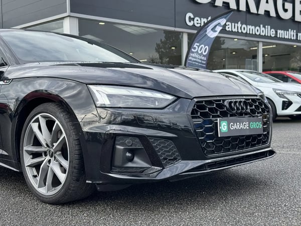 Photo de la voiture AUDI A5 SPORTBACK 35 TDI 163 S tronic 7 S Line