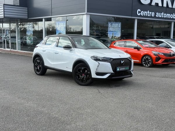 Photo de présentation de la voiture DS DS 3 CROSSBACK DS3 Crossback PureTech 130 EAT8 Performance Line