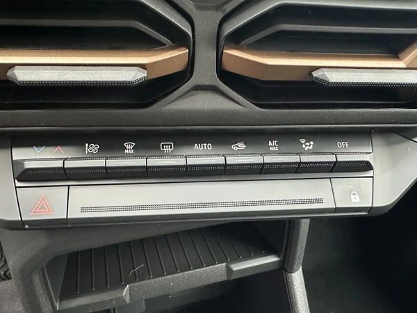 Photo de la voiture DACIA DUSTER TCe 130 4x2 Extreme