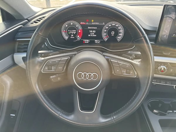 Photo de la voiture AUDI A5 SPORTBACK 35 TDI 163 S tronic 7 Design