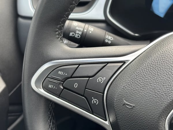 Photo de la voiture RENAULT CAPTUR TCe 90 Techno