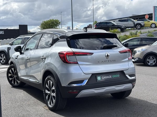 Photo de la voiture RENAULT CAPTUR TCe 90 Techno