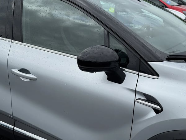 Photo de la voiture RENAULT CAPTUR TCe 90 Techno