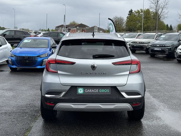 Photo de la voiture RENAULT CAPTUR TCe 90 Techno