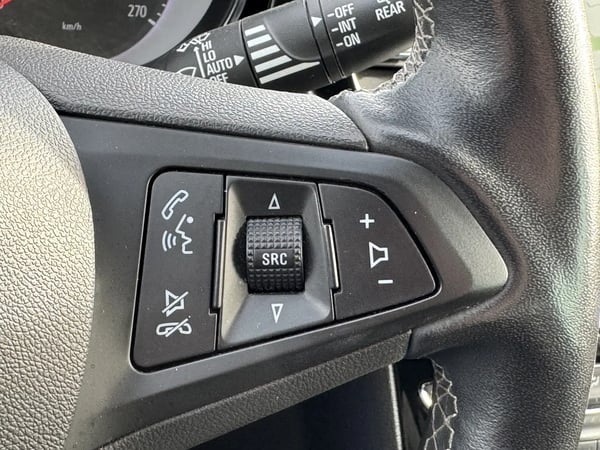 Photo de la voiture OPEL ASTRA SPORTS TOURER 1.2 Turbo 145 ch BVM6 Elégance