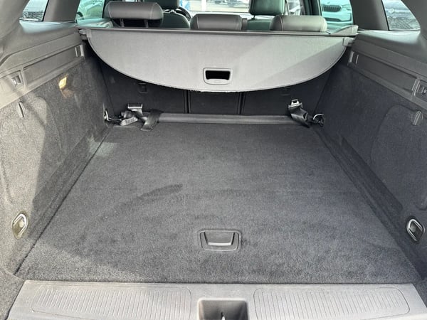 Photo de la voiture OPEL ASTRA SPORTS TOURER 1.2 Turbo 145 ch BVM6 Elégance