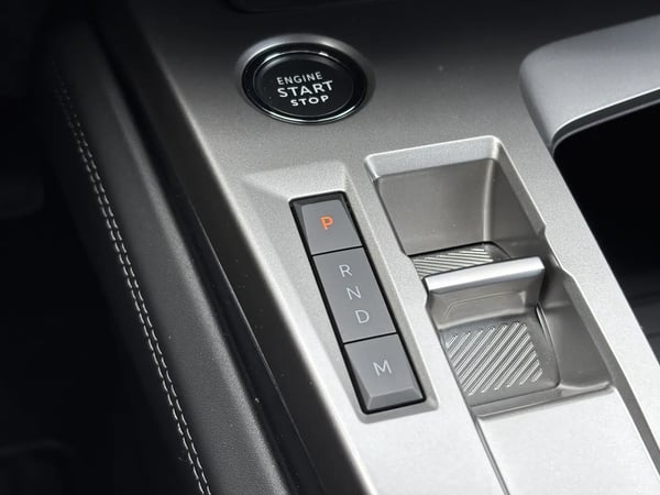 Photo de la voiture PEUGEOT 308 PureTech 130ch S&S EAT8 Allure