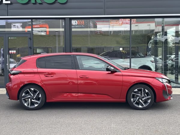 Photo de la voiture PEUGEOT 308 PureTech 130ch S&S EAT8 Allure