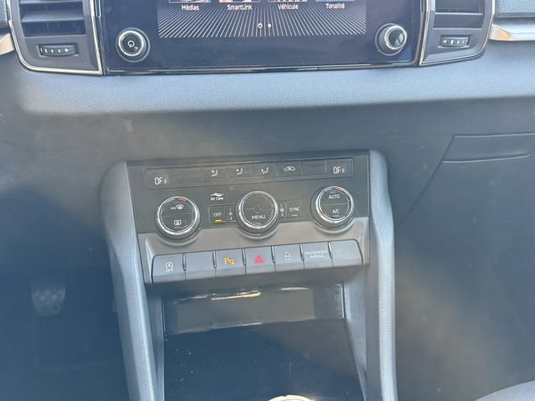 Photo de la voiture SKODA KAROQ 2.0 TDI 116 ch SCR Ambition