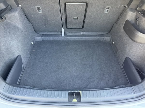 Photo de la voiture SKODA KAROQ 2.0 TDI 116 ch SCR Ambition