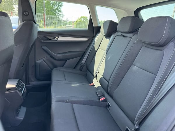 Photo de la voiture SKODA KAROQ 2.0 TDI 116 ch SCR Ambition