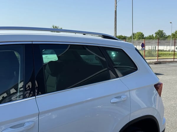 Photo de la voiture SKODA KAROQ 2.0 TDI 116 ch SCR Ambition