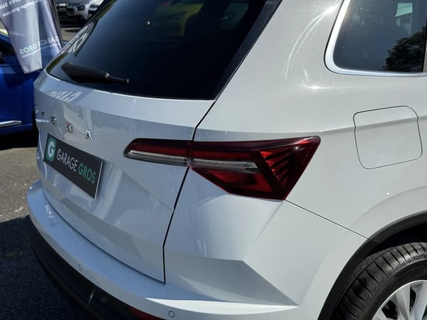 Photo de la voiture SKODA KAROQ 2.0 TDI 116 ch SCR Ambition