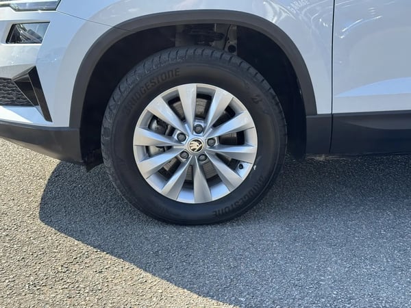 Photo de la voiture SKODA KAROQ 2.0 TDI 116 ch SCR Ambition