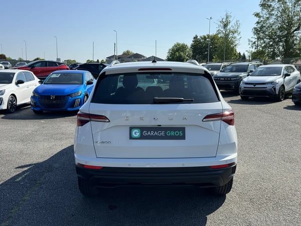 Photo de la voiture SKODA KAROQ 2.0 TDI 116 ch SCR Ambition