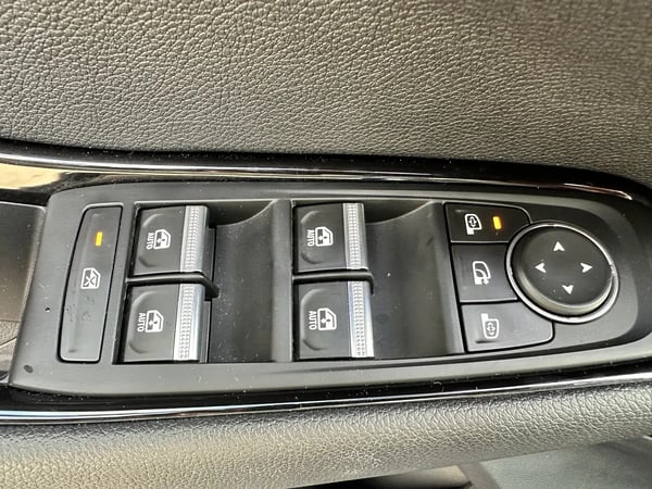Photo de la voiture RENAULT AUSTRAL mild hybrid 160 auto Techno
