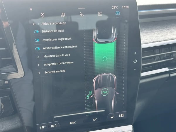 Photo de la voiture RENAULT AUSTRAL mild hybrid 160 auto Techno