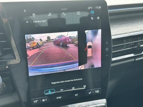 Photo de la voiture RENAULT AUSTRAL mild hybrid 160 auto Techno