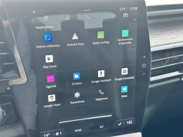 Photo de la voiture RENAULT AUSTRAL mild hybrid 160 auto Techno