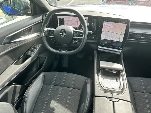 Photo de la voiture RENAULT AUSTRAL mild hybrid 160 auto Techno