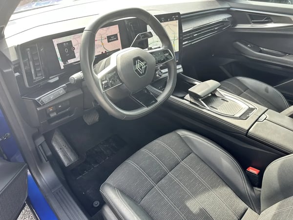 Photo de la voiture RENAULT AUSTRAL mild hybrid 160 auto Techno