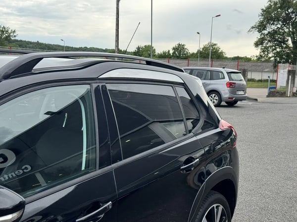 Photo de la voiture PEUGEOT 2008 1.2 PureTech 130ch S&S BVM6 GT Line