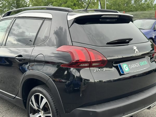 Photo de la voiture PEUGEOT 2008 1.2 PureTech 130ch S&S BVM6 GT Line
