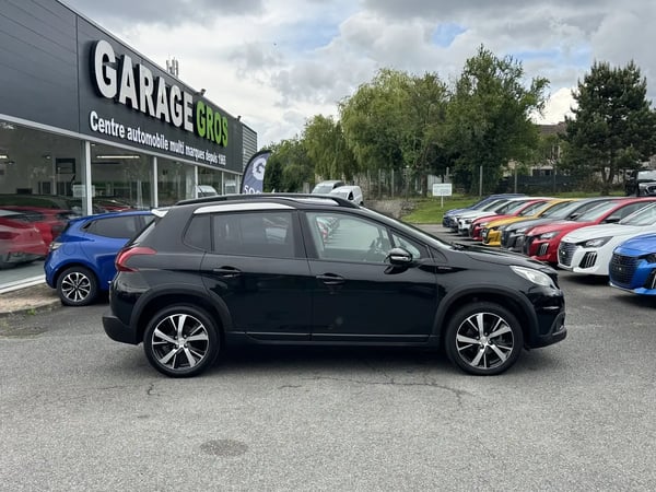 Photo de la voiture PEUGEOT 2008 1.2 PureTech 130ch S&S BVM6 GT Line