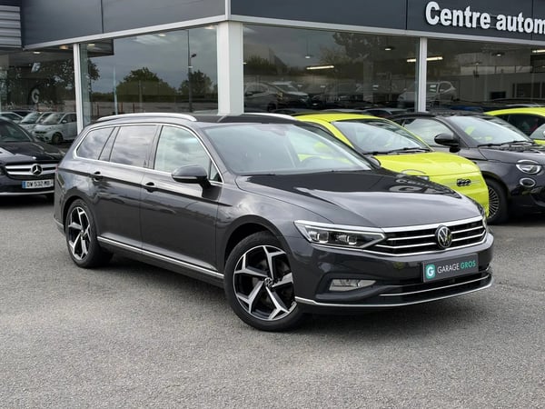 Photo de présentation de la voiture VOLKSWAGEN PASSAT SW 2.0 TDI EVO SCR 150 DSG7 Lounge