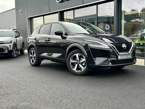 Photo de la voiture NISSAN QASHQAI Qashqai 1.3 Mild Hybrid 158ch N-Connecta Xtronic